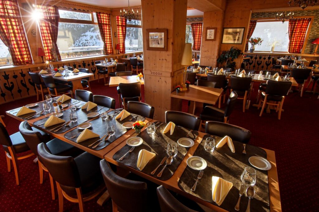 Photo - Restaurant 02 13 2020 Thu 5e4530049cf50 Eliophot 02 13 2020 Thu 5e4530049cf50 Eliophot